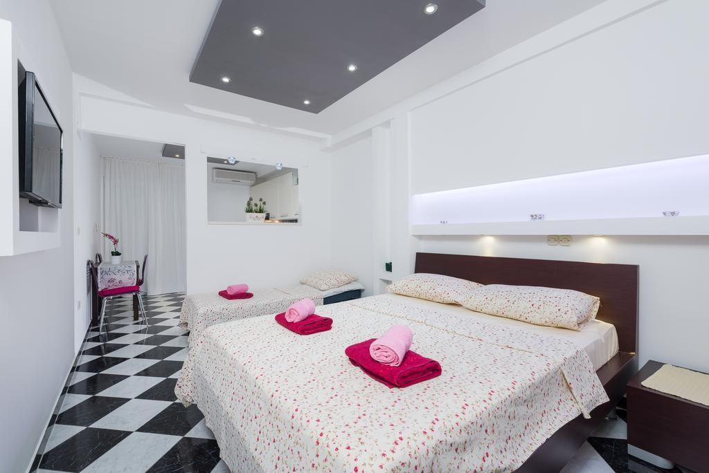 Superb Beachfront Luxury Seaview With Private Beach Milna  Cameră foto
